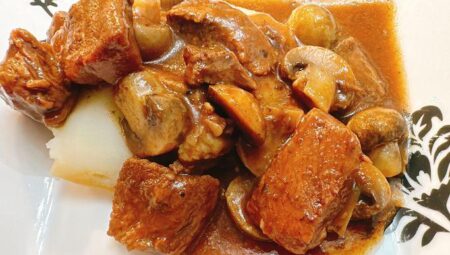 Slow Cooker Beef Tips with Mushroom Gravy