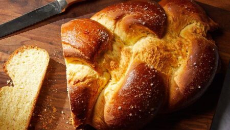A Number-One Egg Bread