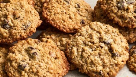 Chewy Chocolate Chip Oatmeal Cookies